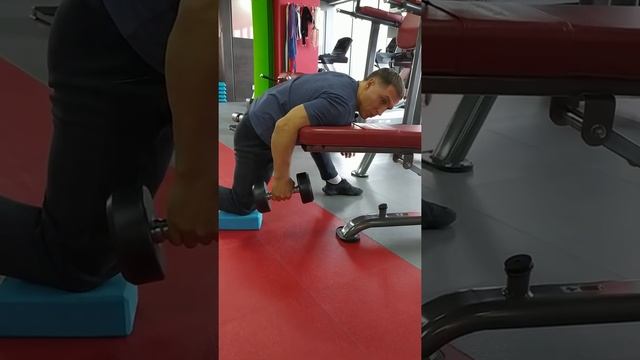 Изолированная тренировка трицепса! Очень эффективно.