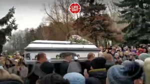 Похороны Юлии Началовой (с певицей прощаются аплодисментами)