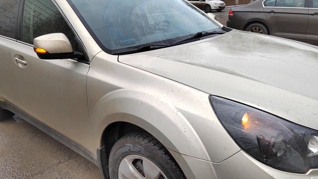 Повторители указателей поворота в зеркала Subaru Outback BR смотреть онлайн