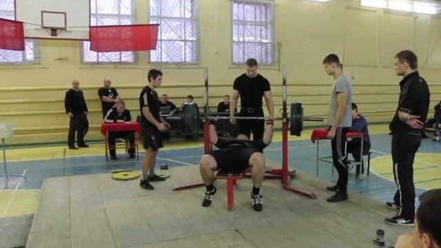 Видео 8. Воронеж. Чемпионат области 2011. Жим лежа смотреть онлайн