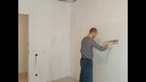 Как шпатлевать стены под обои своими руками (How to putty walls under Wallpaper with your own hands