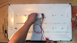 ЖК телевизор Samtron 32SA702 отработал гарантию и сразу в ремонт. Пропало изображение.