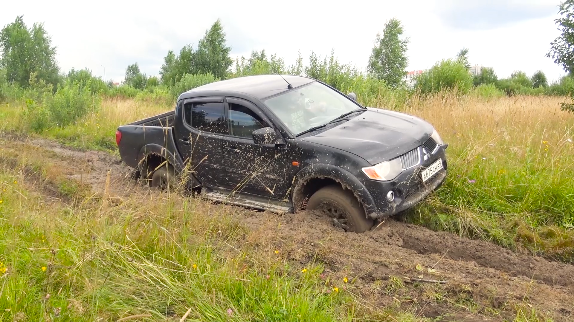 РЈС‚РѕРїРёР» Mitsubishi l200