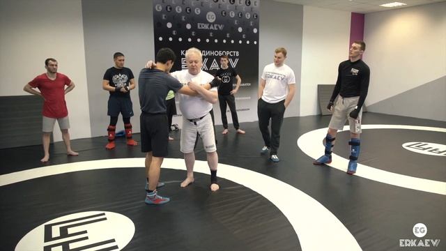 Задняя подножка самбиста. Клуб единоборств ERKAEV. Сергей Еркаев смотреть онлайн