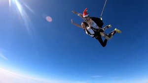 Прыжок с парашютом с высоты 4000 метров. Дубай 24-ое декабря 2018 год.