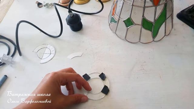 Лампа Тиффани Люстра крепление смотреть онлайн