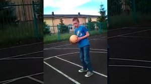 (Обучение футболу) Как правильно бить по воротам