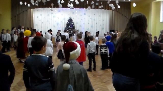 Новый 2018 год Юля снегурочка смотреть онлайн