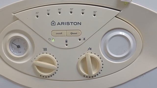 Неисправность "40, 50, красный мигают" котла Ariston. Как устранить? Читайте комментарий. смотреть онлайн