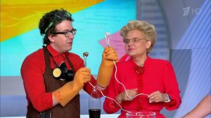 Необычное использование обычных продуктов. Кола пр...и. Жить здорово! Фрагмент выпуска от 27.10.2016