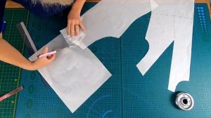 Завершаем Новогодний образ нарядным жакетом без подкладки, с рукавом реглан переходящим в стойку.mp4