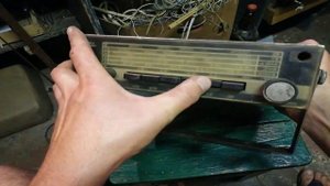 РАЗНЫЕ ПОРТАТИВНЫЕ И АВТОМОБИЛЬНЫЕ РАДИОПРИЕМНИКИ 69-84 г. ВЫПУСКА