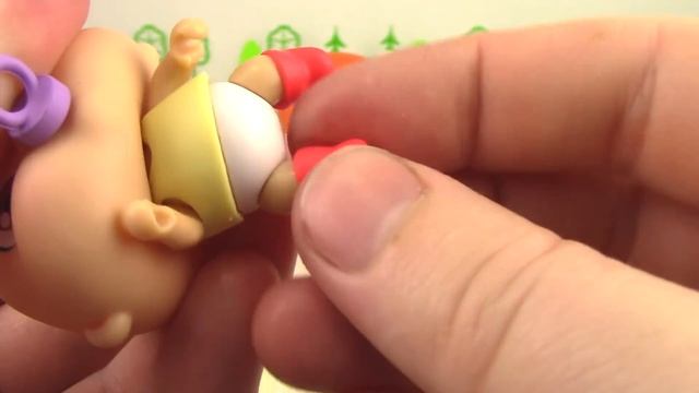 Кеша и Маша в ГОРОХЕ! КРОШКИ-ГОРОШКИ СЮРПРИЗЫ Мультики с игрушками Ми ми мишки