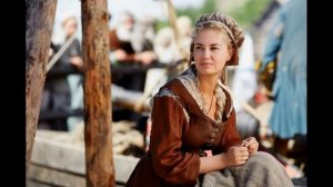 АГАТА МУЦЕНИЕЦЕ- ЛИЧНАЯ ЖИЗНЬ И СЛОЖНОЕ ,НИЩЕЕ  ДЕТСТВО