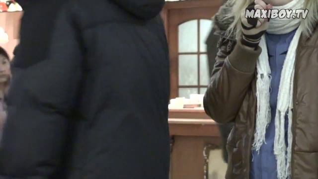 Maxiboy: Бесплатно поесть в ресторане смотреть онлайн