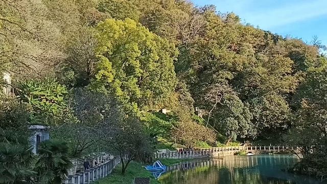 Заброшенная железнодорожная станция Псырцха и водопад. Абхазия.