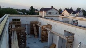 58.  Армопояс, маурлат, лаги потолка  Или немного про начало кровли