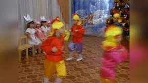 Танец: "Новогодние Петушки" (ст.гр.)