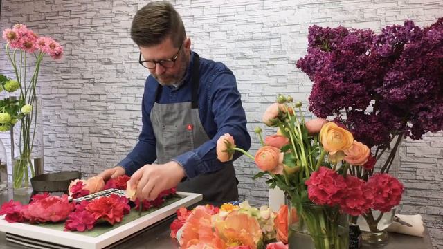 Everlasting Botanical Frame - Wedding Welcome Table Decor with Faux Flowers смотреть онлайн