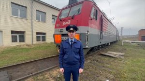 На станции Уруша столкнулись два локомотива, один из них сошел с рельсов