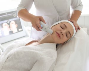 SMAS-лифтинг Альтера (Ulthera): ультразвуковая подтяжка лица, шеи, зоны декольте.