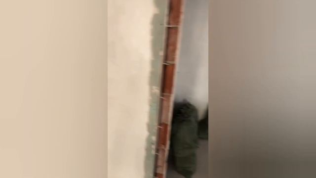 Демонтаж стен в новостройке своими руками. Вывоз мусора.