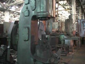 Ковка. Молот  с  МПЧ 150 кг.