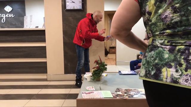 И сказали мне дети: Дед Мороз, ты не настоящий! И, образно говоря, «Фреккенбок», это подтвердила?) смотреть онлайн