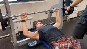 жим штанги лежа.mp4