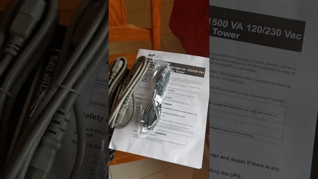 APC Smart UPS SMC2000i Unboxing Part 2/3