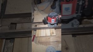 Выравнивание плоскости деревянной заготовки.