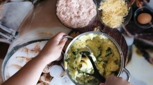 Очень вкусные и сочные куриные котлеты с картофельным пюре запеченные в духовке. Пошаговый рецепт.
