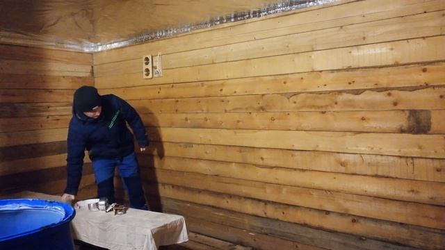 Подготовка к кастрации Вьетнамского хряка. / Фольга в бане и в курятнике.