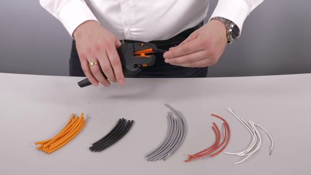 Stripax Ultimate - инструмент для безопасного снятия изоляции с проводов