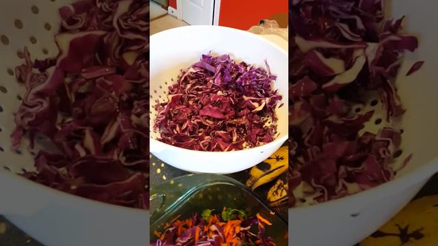 It's not Red cabbage!!! It's a purple cabbage salad! смотреть онлайн