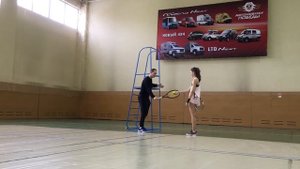 Теннис резаный удар слева