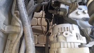 Вот куда идёт шланг от расширительного бачка.Опель Вектра а 1.6