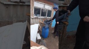 Вот так должен заводиться эвинруд 9.9 1980 г.в.