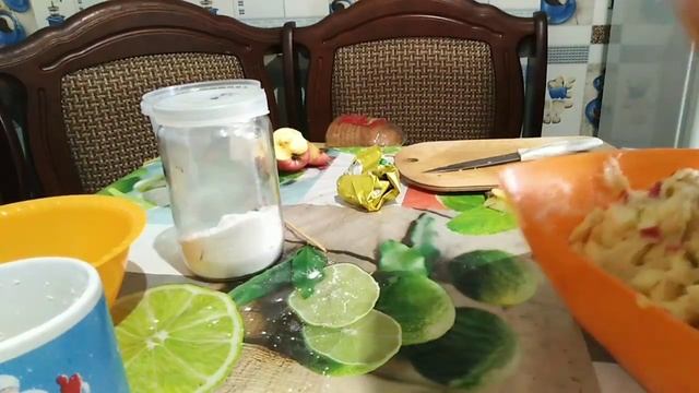 Вкусный и быстрый пирог /манник на кефире с яблоками смотреть онлайн