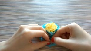 DIY: Простой цветок из салфеток | декор из салфеток