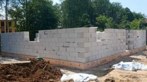 Небольшой (100 м2), но уютный одноэтажный дом из газоблока.