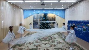 танец снежинок (д_с №21).mp4