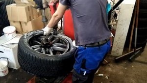 275 40 R20 Pirelli Scorpion Winter tire mount * Run Flat