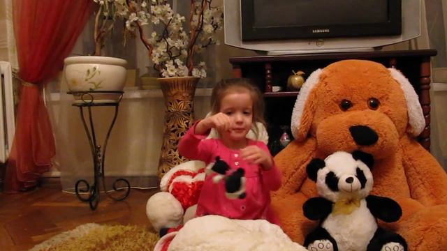 Игрушки, коллекция собак My dog collection.Toys My dog collection. Playing with little puppys.