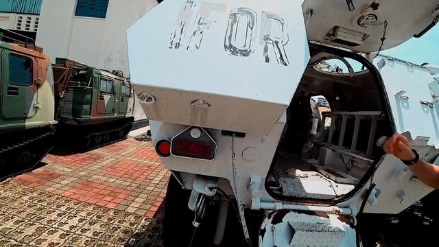 Малайзия: Порт Диксон. Храм. Аквариум. Военный музей. Пляж