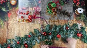 Новогодняя гирлянда из искусственной ели (Christmas garland made of artificial spruce)