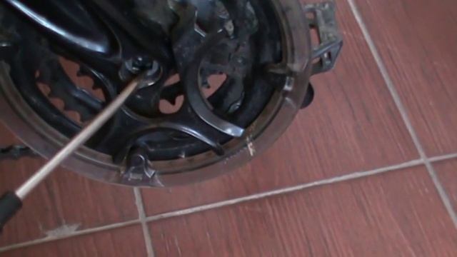 Спортивный велосипед как снять педали.Как снять педали с велосипеда съемником.Снятие шатунов вело смотреть онлайн