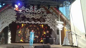 Влад Андреев, но Альбина Елькина