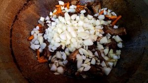 Жаркое по Домашнему. Мясо с картошкой в Казане на Костре. Жаркое от Михалыча.