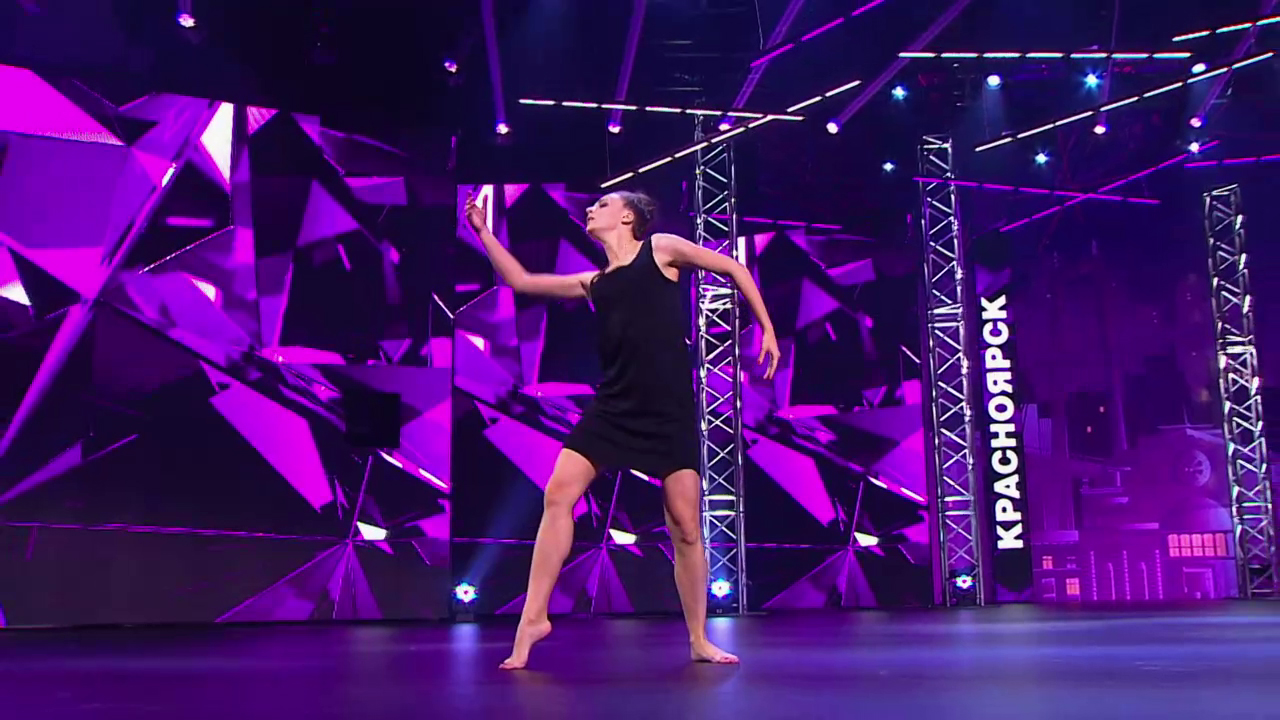пархатская ксения 2022. танцы ксении. ксения горячева танцы на тнт 2022 финал. ксения гранячева танцы. татьяна денисова танцы на тнт 2022.